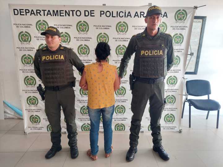 Mujer apuñaló a su esposo por que se llevó una cabina de sonido
