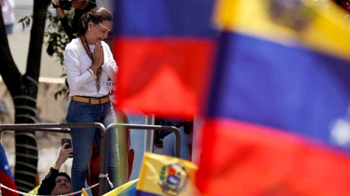 Machado: “No tenemos armas de fuego, es el régimen que las usa contra la población”