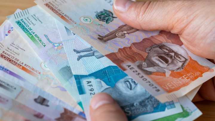El balance económico de los dos años de gobierno de Gustavo Petro: bajo crecimiento, situación fiscal apretada y planes de reactivación