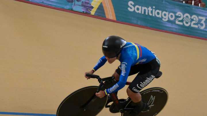Martha Bayona va al repechaje del keirin del ciclismo de pista en los Juegos Olímpicos del 2024