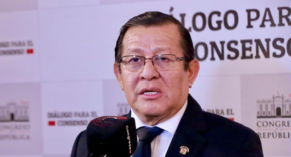 Eduardo Salhuana pide cambios al dictamen que amplía el REINFO y advierte riesgos en el control minero