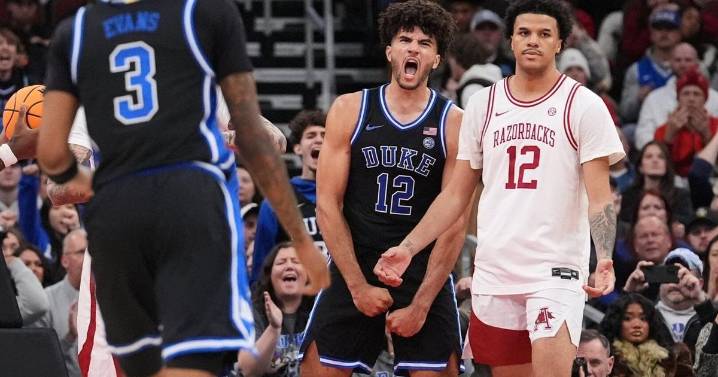 Boozer family celebrates Thanksgiving with Duke win at United Center