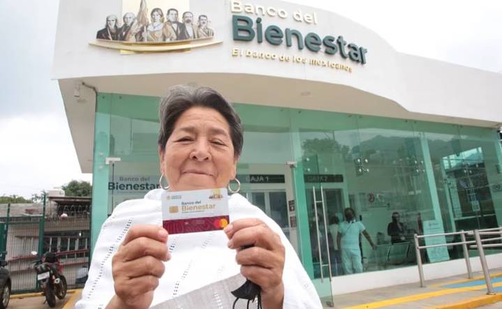 Pensión del Bienestar 2025: ¿qué letra recibe pago hoy, 4 de noviembre?