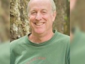 Douglas Tallamy, experto en jardinería y entomología: "Ecológicamente, las polillas son mucho más importantes que las mariposas"