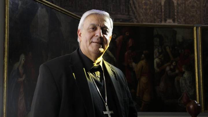 La salud del obispo emérito de Tenerife es estable dentro de la gravedad