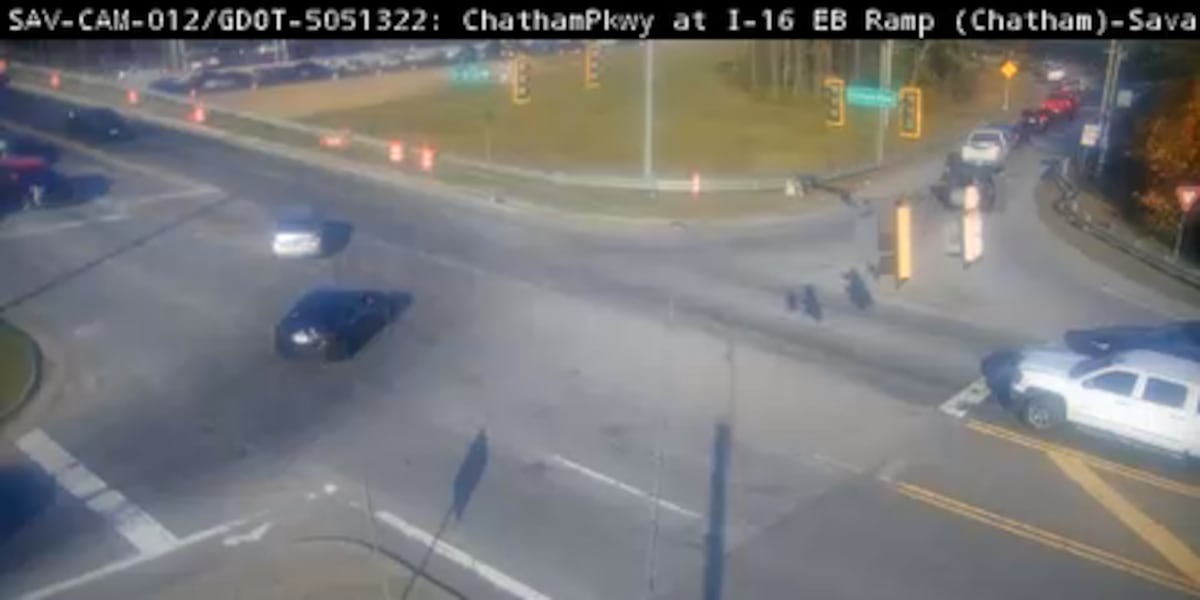 Crash on I-16 EB closes multiple lanes of traffic