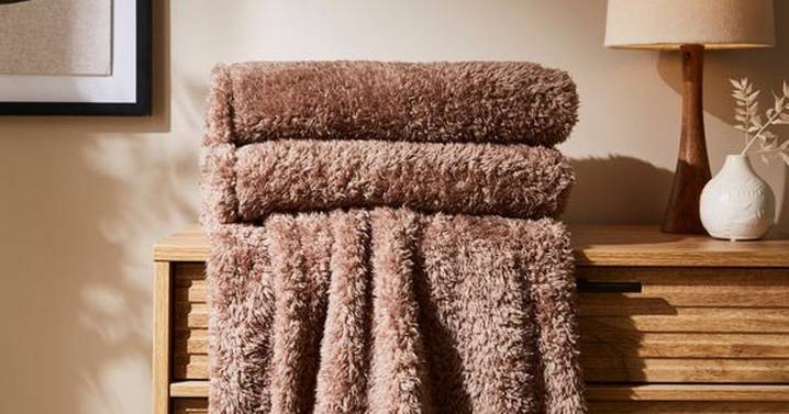 Dunelm shoppers hail 'cosy' throw that keeps 'luxurious appearance' after washing