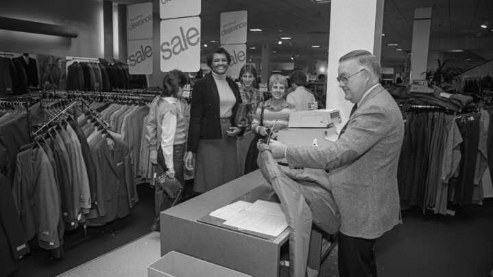 Fayetteville Observer photos from December 1984 (Part 5)