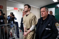 Luigi Mangione takes aim at DA, NYPD over alleged comments made by his mom