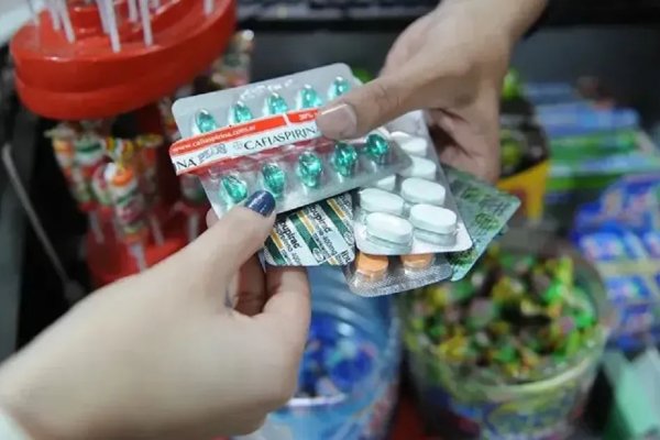ADVERTENCIA! Intensa campaña contra la venta de medicamentos fuera de las farmacias