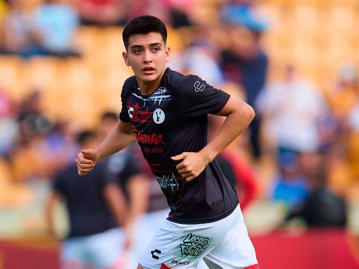 Leyenda de Estados Unidos se rinde a Gilberto Mora