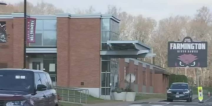 Farmington High School sophomore unexpectedly passes away