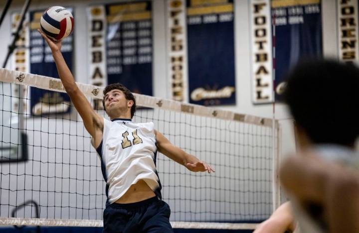 High school scoreboard: Granby boys, Menchville girls win Class 5 Region B championships