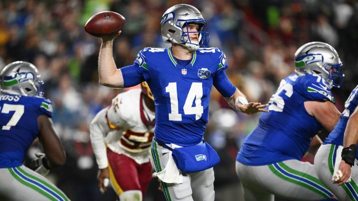 Here are 3 takeaways from the Seahawks dominant 38-14 win over the Commanders