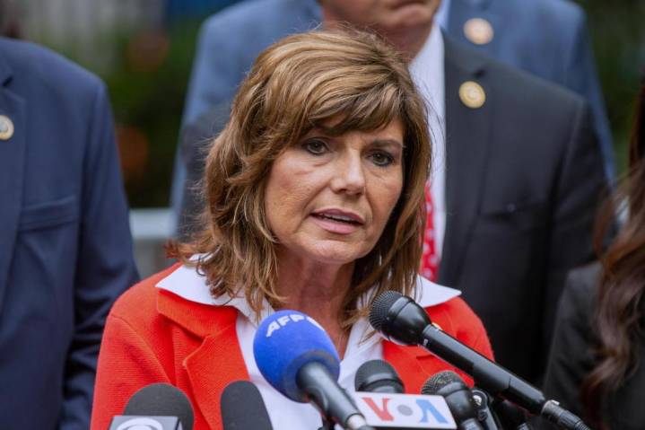 Trump pardons the husband of Republican supporter Rep. Diana Harshbarger of Tennessee