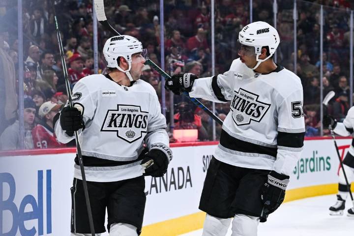 Deadspin | Kings stay hot on the road, rout Canadiens