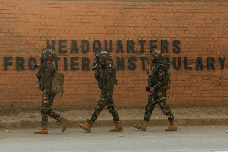 Suicide bombers kill 3 at Pakistan paramilitary HQ