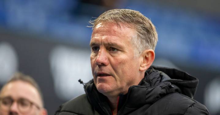 Wrexham boss outlines January transfer plans after 13 players signed and 'big turnaround'