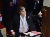 Expulsan a abogado de Pedro Castillo de la Comisión Permanente por insultos: "Hablando hue*** como ustedes"