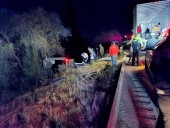 Volcó tráiler cargado con papas fritas en Tepeji