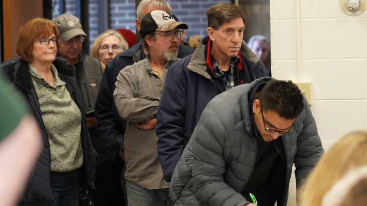 Does NY have the highest average electric bill? See list