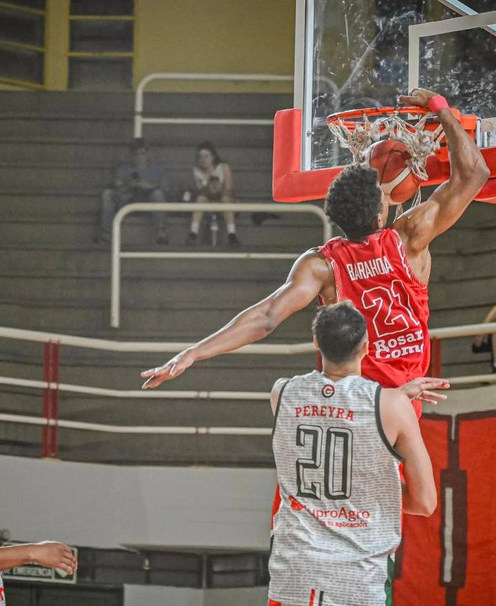 Ciclista Juninense cae en un cierre ajustado ante Club Atlético Provincial