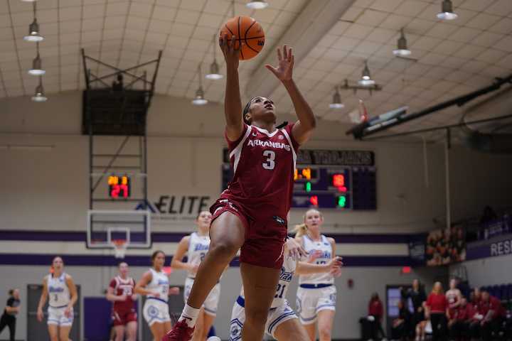 LIVE SCORE UPDATES & ANALYSIS: Arkansas women's basketball vs. Drake at Music City Classic