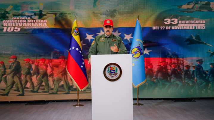 "82% de los venezolanos y venezolanas dicen que están dispuestos a defender su patria sagrada", asegura Maduro