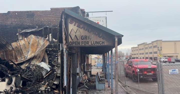 'Thankful nobody got hurt'; New Plymouth fire destroys Double Diamond Saloon and salon