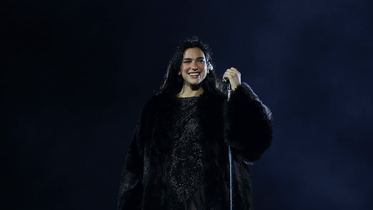 Así se vivió el concierto de Dua Lipa en Bogotá: emocionante interpretación de un clásico de Shakira causó furor entre sus fans