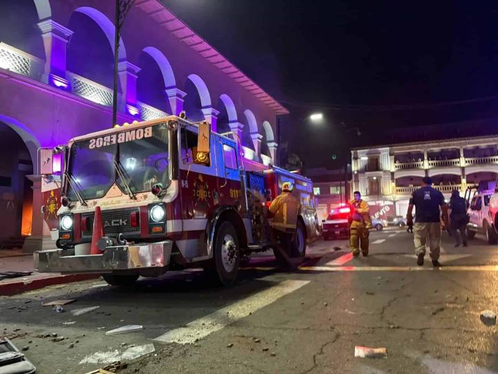 Incendio y vandalismo en Ayuntamiento de Apatzingán tras crímenes