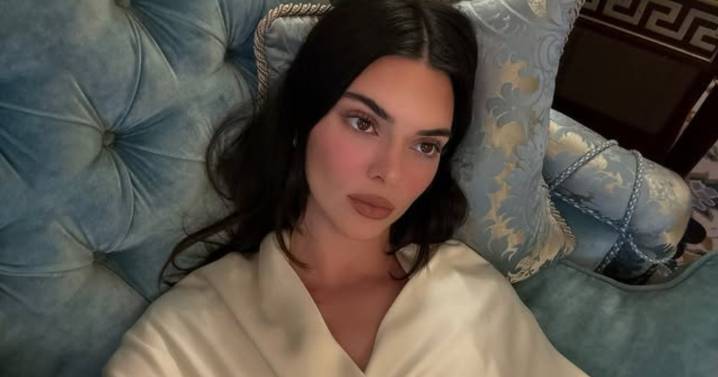 Kendall Jenner Wows Fans in Just Towel