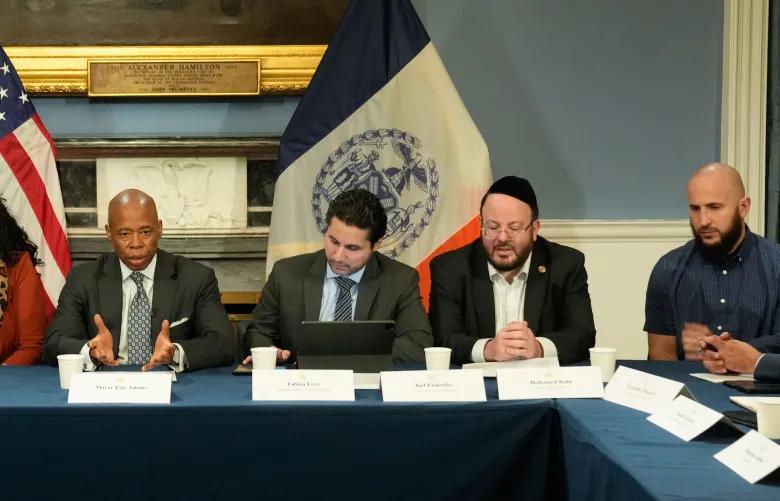 Exasesor de alcalde de NY recibe libertad condicional