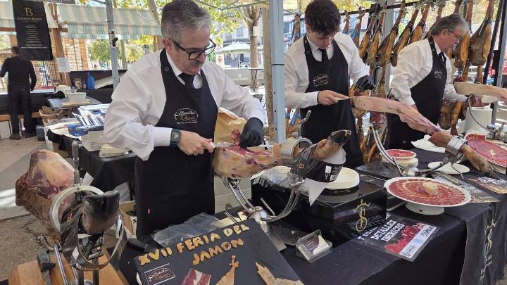 El mejor sabor de boca en la Feria del Jamón de Campillos