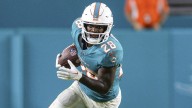 De’Von Achane Clears Stance on His Dolphins Situation Following Serious Trade Interest De'Von Achane addresses trade rumors after Miami’s big win, making his stance clear on staying with the Dolphins 