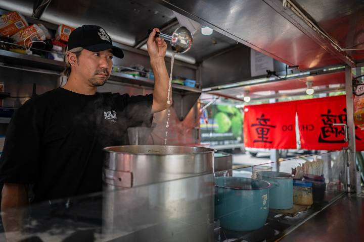 El Mundial de fútbol amenaza el futuro de vendedores callejeros en México