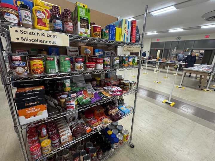 As food security net crumbles, Warrenites 'snap' into action