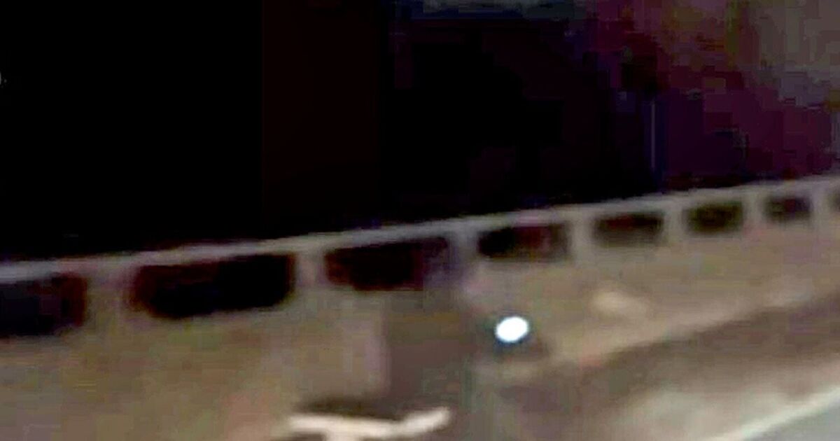 Insane moment delivery driver rides e-bike down major UK motorway