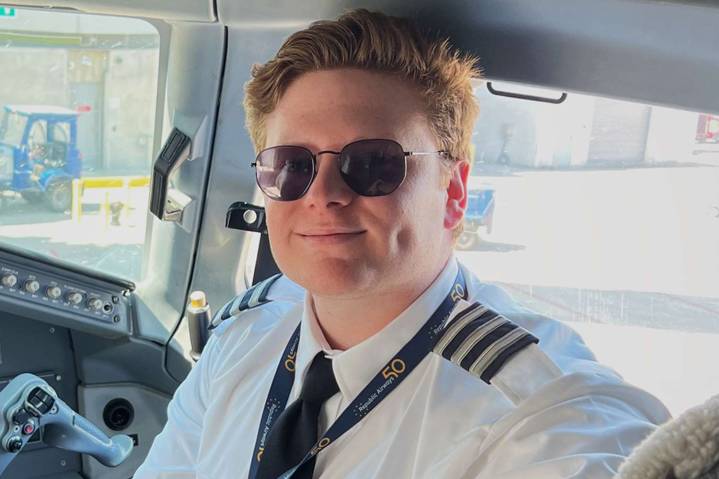 Pilot Reveals Advice for Avoiding Flights Delays (Exclusive)