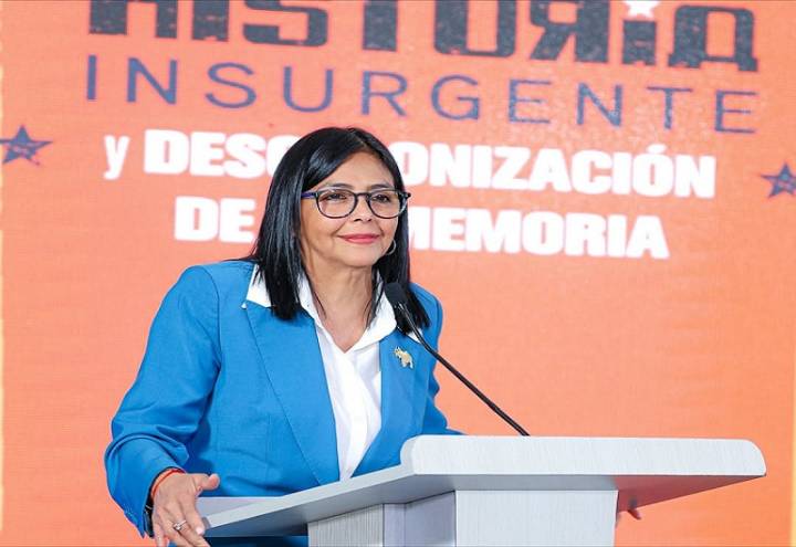 Delcy Rodríguez: "A Venezuela nadie la chantajea y jamás se subordinará a ningún país extranjero"