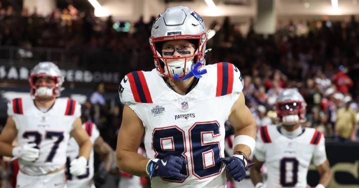 Patriots vs. Falcons inactives: Efton Chism returns for Week 9