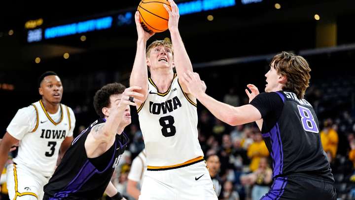 Iowa shuts down Grand Canyon for big win at Acrisure Series