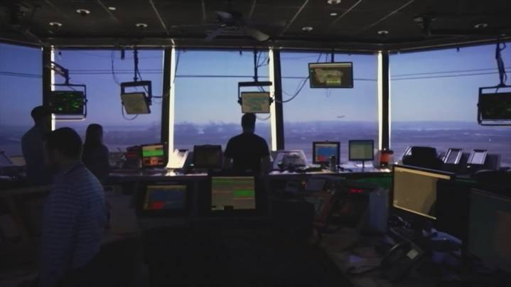 FAA reducing air traffic by 10% across 40 'high