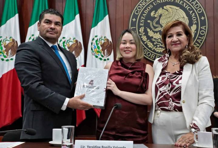 Congreso de Sinaloa recibe el Cuarto Informe del gobernador Rocha Moya