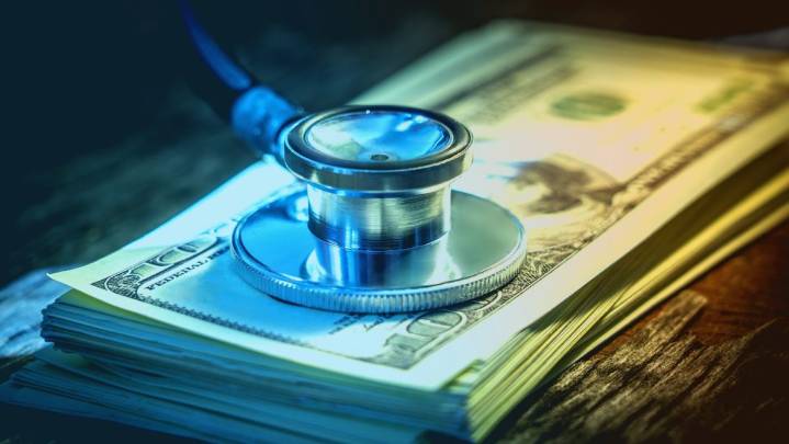 ¿Aumentos en Medicare en 2026 afectarán tus pagos de la SSA? Los expertos advierten que sí