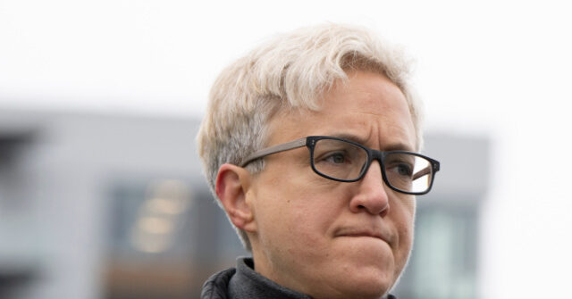 Oregon Gov. Threatens to Investigate Agents Enforcing Immigration Laws