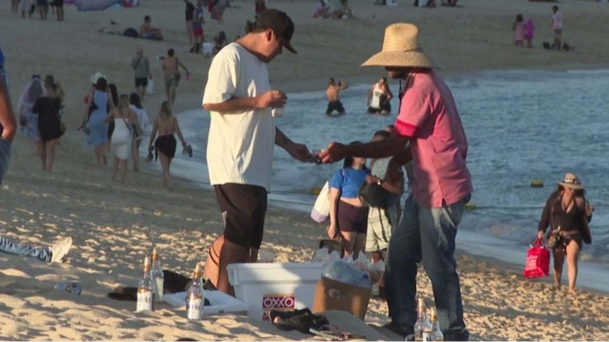 Alcalde anuncia que no regresarán comerciantes semifijos al malecón de Puerto Vallarta