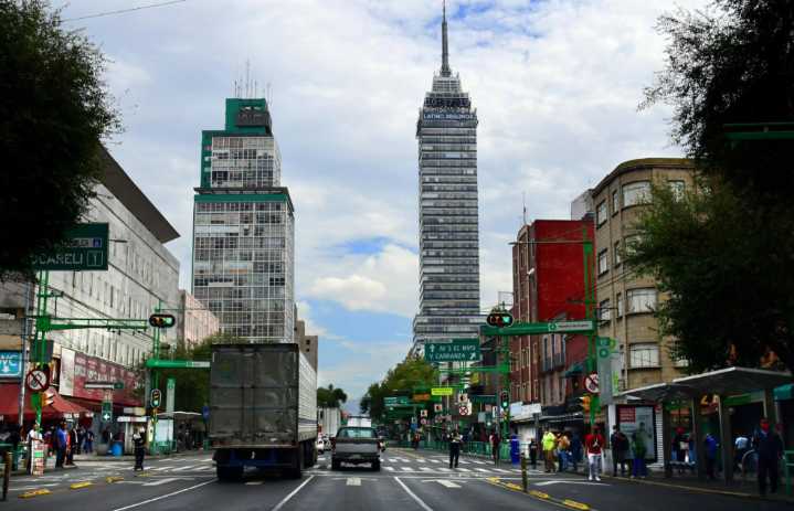 Al .3% recorta Banxico el pronóstico de crecimiento para economía mexicana