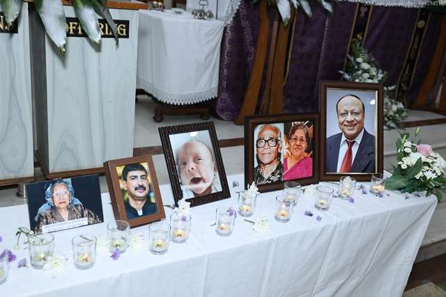 Bengaluru: KCA remembers dearly departed souls with Holy Mass