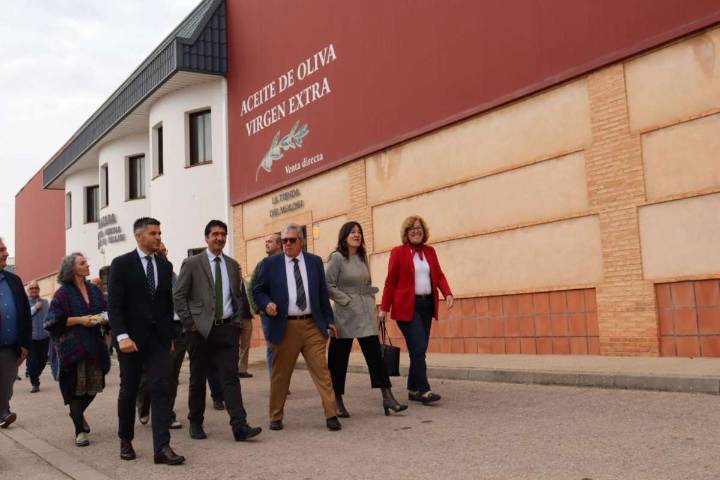 Campo de Criptana estrena una renovada almazara con seis nuevos depósitos y una nave de almacenamiento